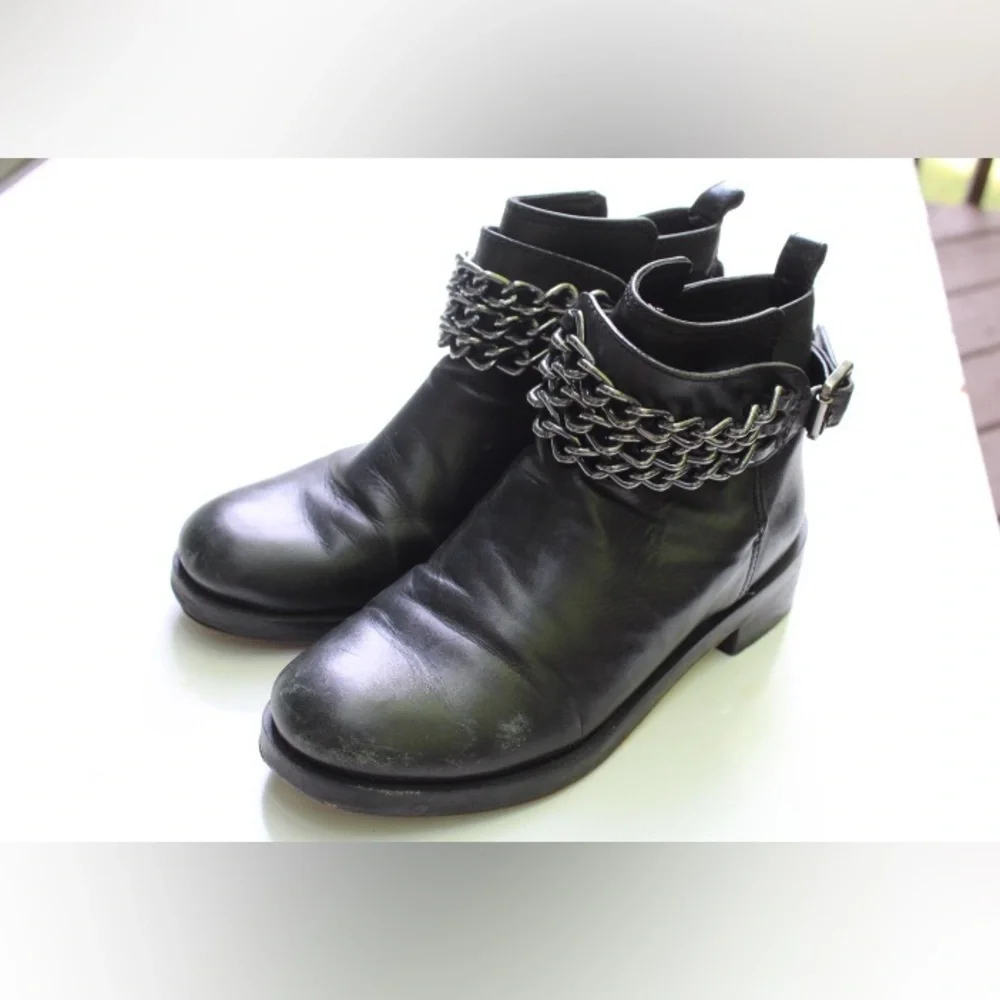 Tory Burch Bloomfield ankle boots
